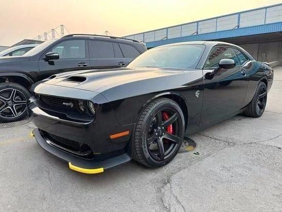 24 Dodge Hellcat Wide-body Red-Eye Cats are equipped with 6.2L V8 supercharger.